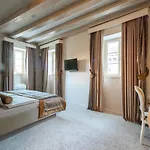 Heritage Life Palace Hotel 4*