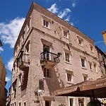 Heritage Life Palace