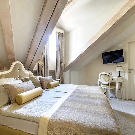 Hotell Heritage Life Palace Šibenik