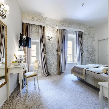 Heritage Life Palace Hotel 4*