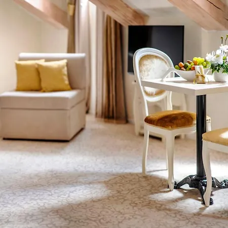 Heritage Life Palace 4* שיבניק