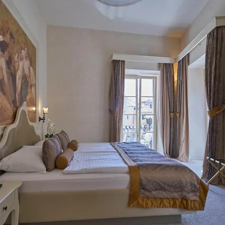 Heritage Life Palace Hotel 4*