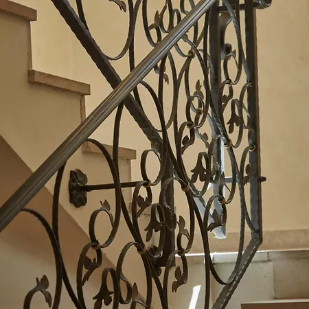 Heritage Life Palace שיבניק