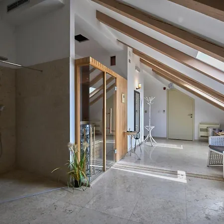 Heritage Life Palace