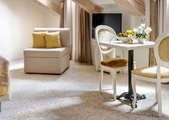 Heritage Life Palace Hotel 4*