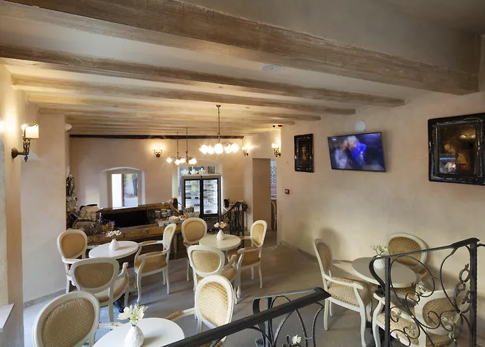 Heritage Life Palace Hotel 4*