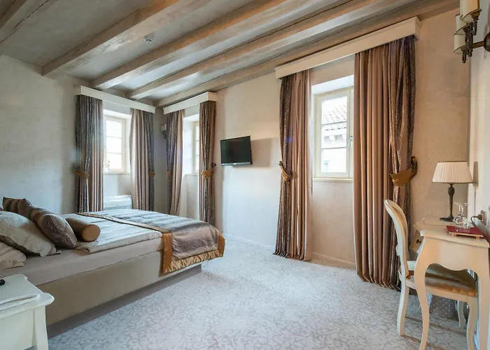 Heritage Life Palace Szálloda 4*