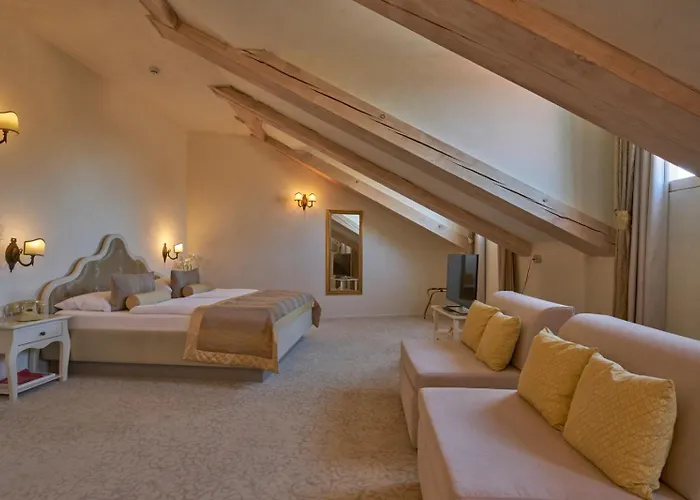 Heritage Life Palace