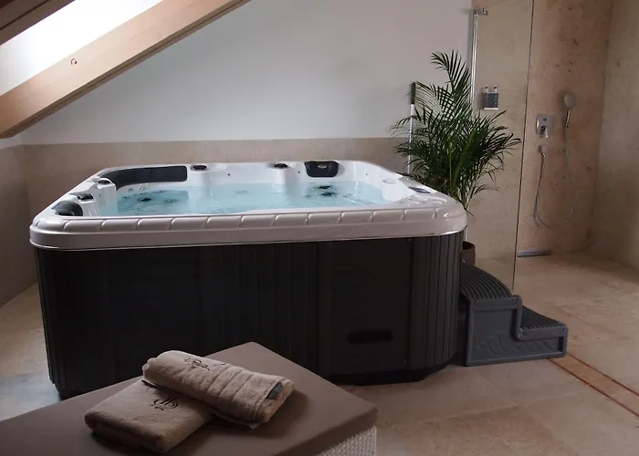 Hotel Heritage Life Palace